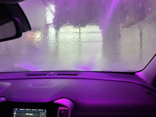 Very trippy auto wash.