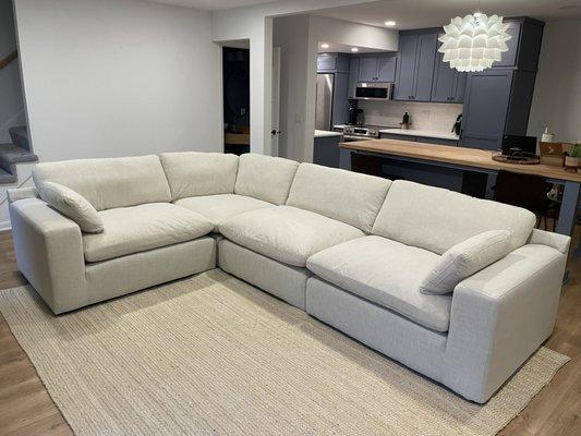 Minnesofa is the top place to go when looking for a sectional! We offer incredible deals on brand new and like-new furniture.