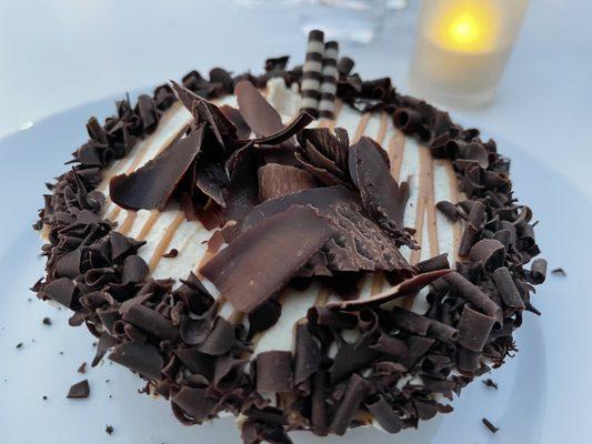 Caramel chocolate pie - wonderful