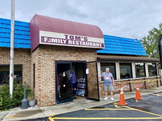 Front of restaurant