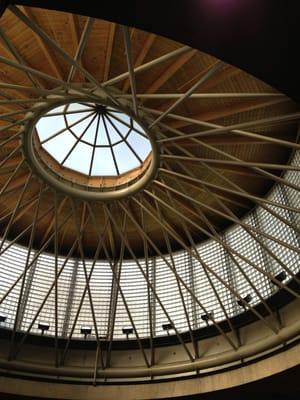 Central Rotunda- buses & food on 3rd floor