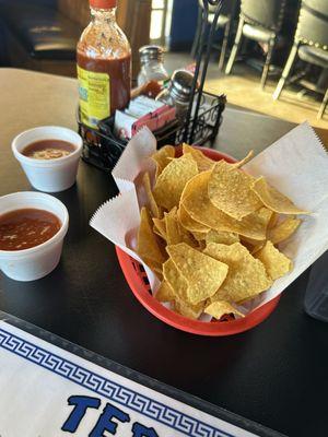 Chips n salsa