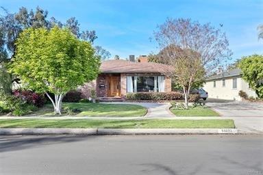 Sherman Oaks Home for sale. $1,099,950. 3 Bedroom, 2 1/2 Bath, 1888 Sq/Ft House. 14023 Hartsook.