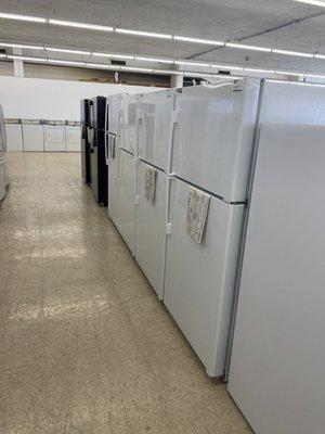 New Crosley refrigerators. 10 year manufacture warranty.