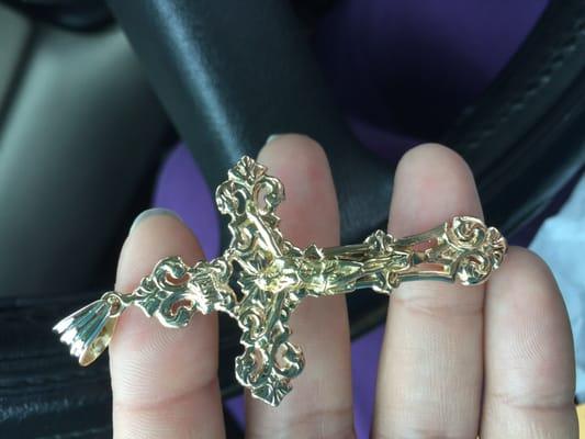 Had this fixed for my dad and it came out beautifully !  Over the years Jesus had broken away from the crucifix and the bale also cracked.