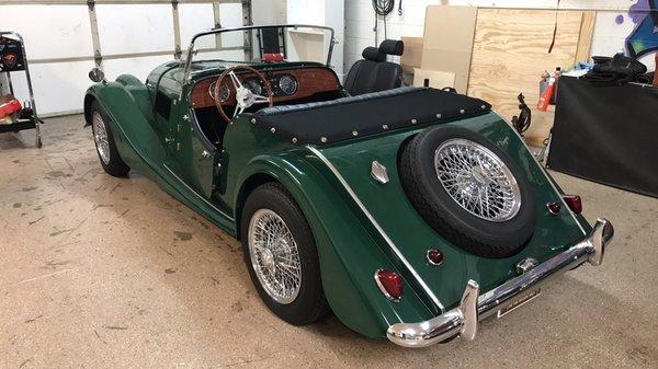 1964 Morgan in for seats, shift boot and 1/2 tonnue in German canvas.