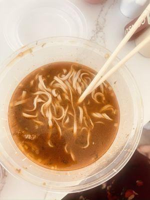 Braise beef noodle