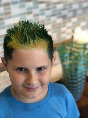 Matrix Socult Green and Yellow hair.  #socult #greenhair #summerfunhair #haircolorspecialist