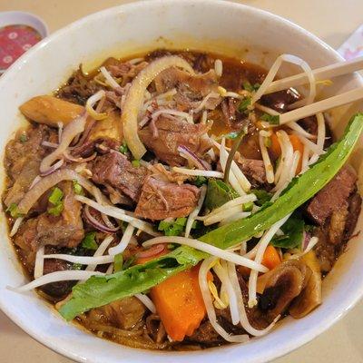 Banh Mi Pho Bo Kho - Beef Stew
 
 Beef stew served with bread or noodle