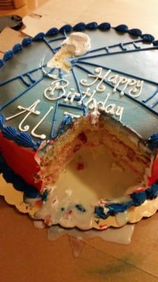 Cake that I ordered was bad.....don't go there