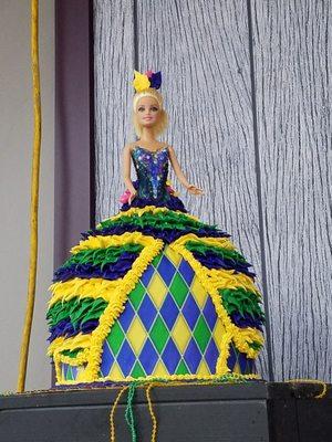 Mardi gras cake