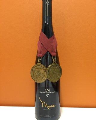 Double Gold Winner at New York International Wine Competition. Castellucci Miano Catarratto 2013