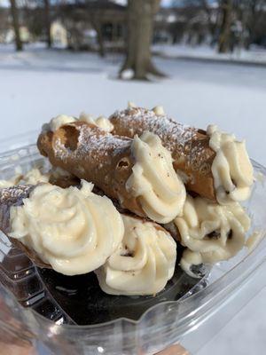 Cannolis