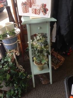 Very cute table! 
Only $25