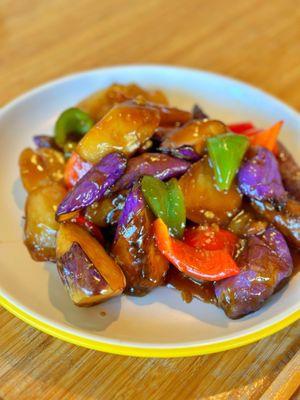 Eggplant with Green Pepper and Potato