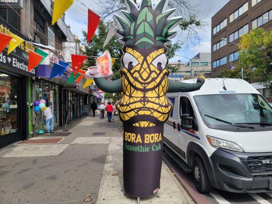 Inflatable mascot, well I'm calling him that as he waves the way to the entrance.