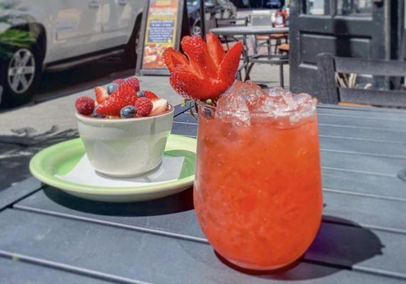 Homemade Strawberry Lemonade