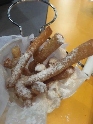 Funnel cake fries