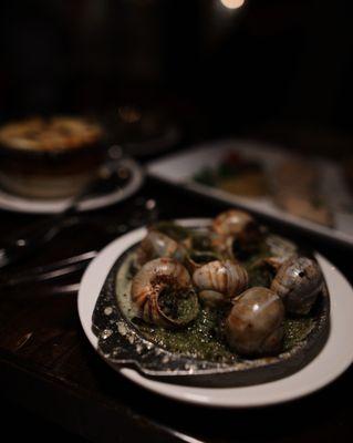 IG: @ifoodiejenn | Escargot