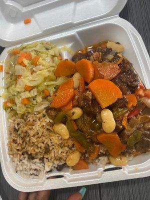 Oxtail w/butter beans and carrots