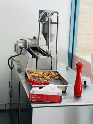 Mini donut maker