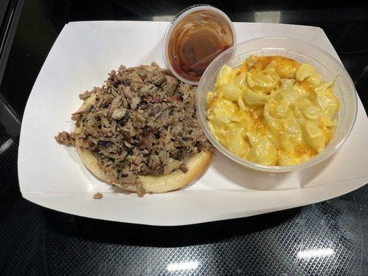 Chopped Brisket Sandwich & Mac and Cheese