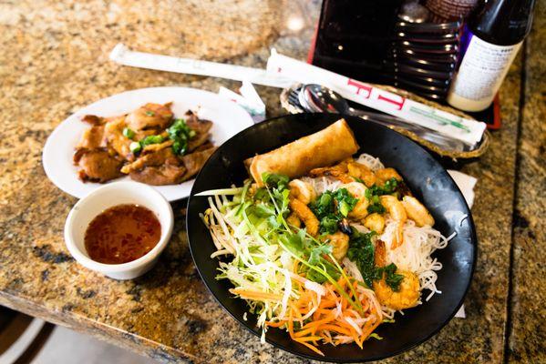 vermicelli with side of grilled pork