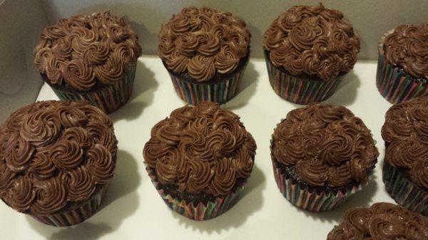 Chocolate cupcakes with cream cheese filling