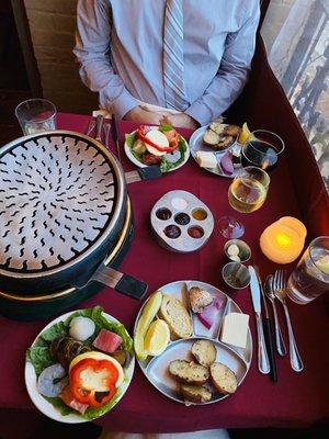 Mona Lisa Fondue Restaurant