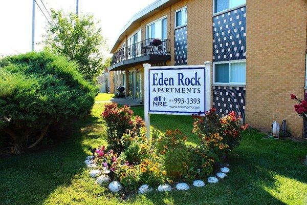 The tranquil Eden Rock Apartments located in the Ladue School district!