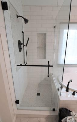 Ladder style pull with towel bar and handle combo.
Black finish.