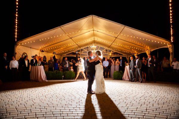 Beautiful first dance.