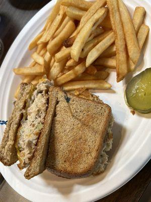 Tuna melt