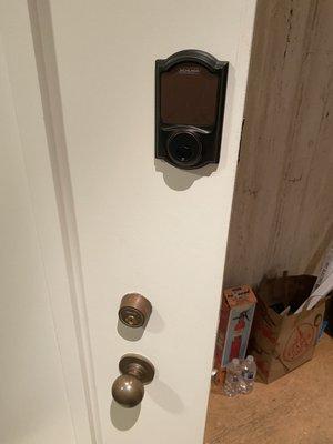 Smart lock fresh installation in Beverly Hills