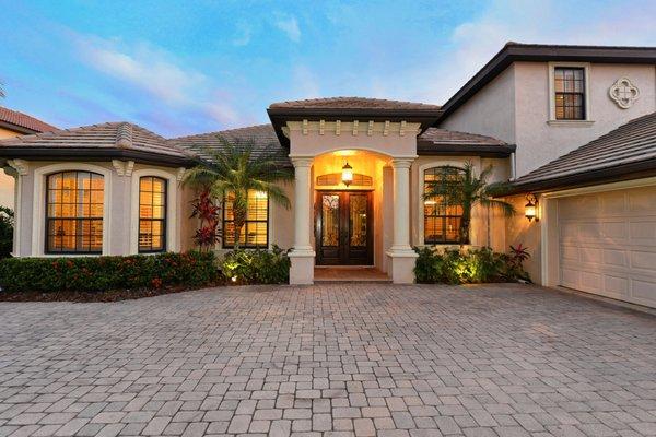 Stunning 5bd Luxury living Gated community