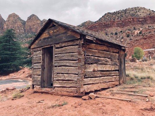 Old cabin at the park