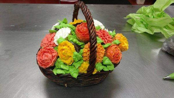 Edible Cupcake Flower Basket