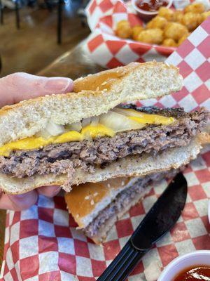 EXCELLENT cheeseburger! There is a toppings bar to put it together yourself.