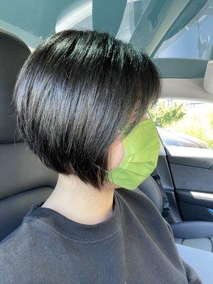 Womens Short Hair cut by Minami