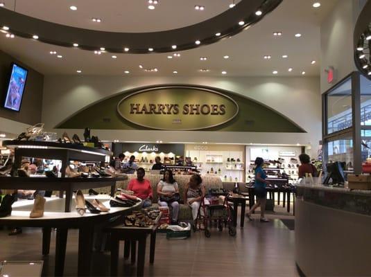 Harry's shoes interior