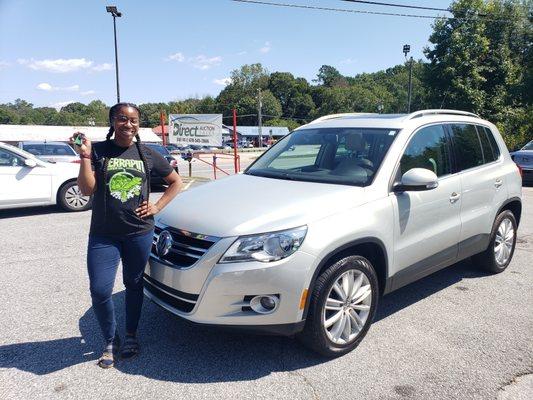 Amber was able to CASH OUT on her luxurious 2011 VW Tiguan and drive out the SAME day with our quick and efficient purchasing process!!