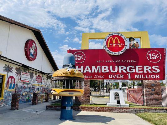 Entrance of the "unofficial McDonald's museum"