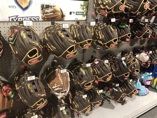 Gloves and Mitts for Baseball and Softball!!!