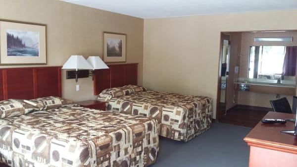 Newly Renovated Rooms that are attractive and up to date.