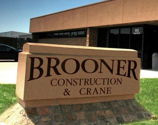 Brooner Construction & Crane