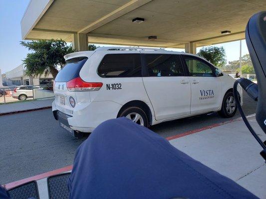 This is the Vista Transportation van that has no AC & a driver who dumps clients off at hospital ERs in seizures due to over heating.