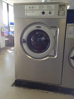 This large capacity washer costs $7.00 to use!