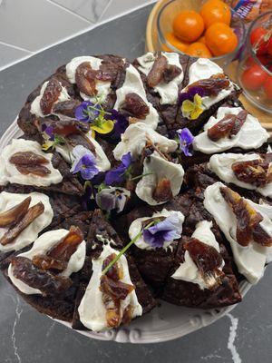 Date cake with Labneh