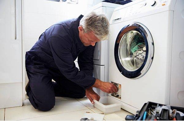 Our professional washer and dryer repair technicians can help you no matter how big or small the problem might be.