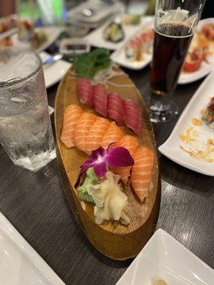 Salmon and Tuna Nigiri